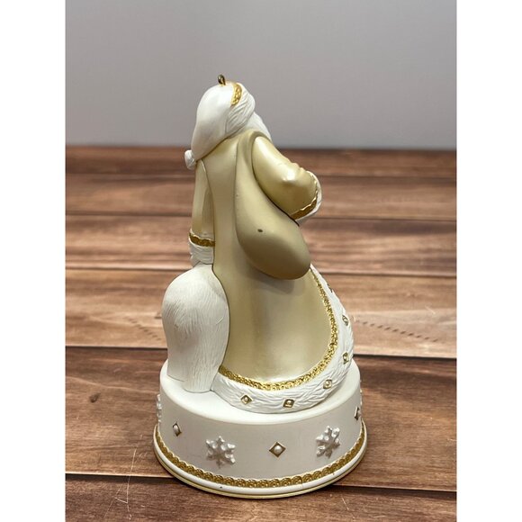 2014 HALLMARK KEEPSAKE ORNAMENT QG01216 STROLLING IN THE SNOW SINGING - Picture 7 of 10